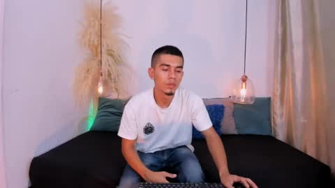 Angel online show from 12, 5, 2026