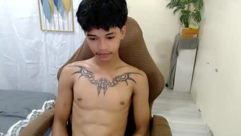 Snapshot of yourasian_eric chatting on 24, 5, 2026 yourasian_eric online show from 24, 5, 2026