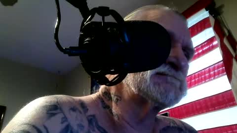 Snapshot of yourbeast247 chatting on 19, 7, 2026 yourbeast247 online show from 19, 7, 2026