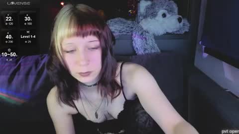 Snapshot of yourcutiegoth chatting on 18, 4, 2026 Vasilisa online show from 18, 4, 2026