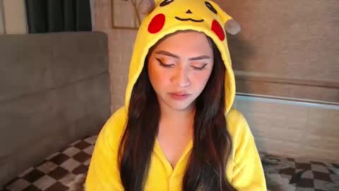 JEN  online show from 17, 1, 2025