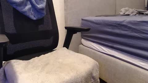 Snapshot of yourdirtysluboy chatting on 18, 2, 2026 hornyedging online show from 18, 2, 2026