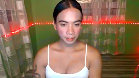 Snapshot of yourdreamgirl_ashley chatting on 17, 5, 2026 ashley online show from 17, 5, 2026