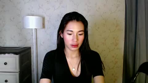Snapshot of yourdreamgirlgwen chatting on 26, 5, 2026 GWENI online show from 26, 5, 2026