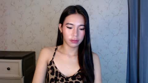 Snapshot of yourdreamgirlgwen chatting on 26, 7, 2026 GWENI online show from 26, 7, 2026