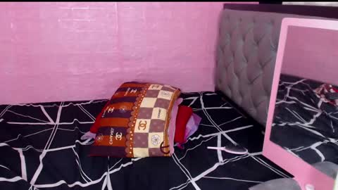 Snapshot of yourdreamisabell chatting on 19, 12, 2024 yourdreamisabell online show from 19, 12, 2024