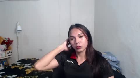 Snapshot of yourfav_jasmin chatting on 4, 7, 2026 NEW HUGECOCK online show from 4, 7, 2026