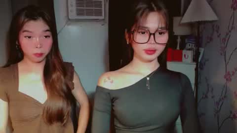 Snapshot of yourfavoratesunshine chatting on 19, 2, 2026 Sunshine online show from 19, 2, 2026