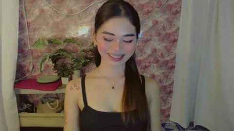 Snapshot of yourfavoratesunshine chatting on 26, 6, 2026 Sunshine online show from 26, 6, 2026