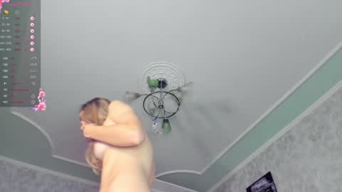 Snapshot of yourgirl_044 chatting on 20, 12, 2024 yourgirl_044 online show from 20, 12, 2024