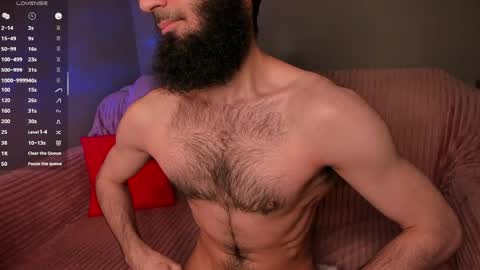 Snapshot of yourhairysecret chatting on 31, 5, 2026 HAIRY wants to have a great time online show from 31, 5, 2026