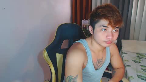 Snapshot of yourhandsome_hunk chatting on 17, 2, 2025 Paul online show from 17, 2, 2025