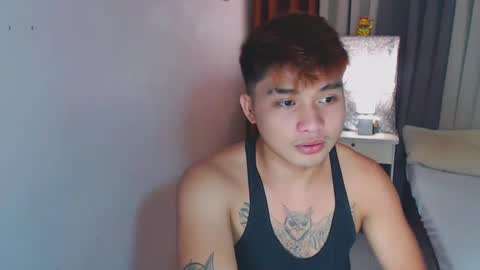 Snapshot of yourhandsome_hunk chatting on 21, 2, 2025 Paul online show from 21, 2, 2025