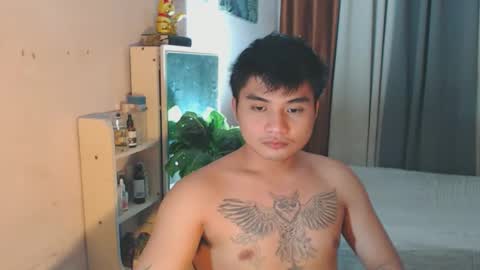 Snapshot of yourhandsome_hunk chatting on 25, 4, 2026 Paul online show from 25, 4, 2026