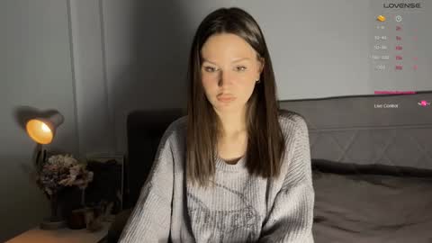 Snapshot of yourher0in chatting on 6, 12, 2024 Aida online show from 6, 12, 2024