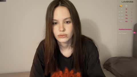 Snapshot of yourher0in chatting on 2, 1, 2025 Aida online show from 2, 1, 2025