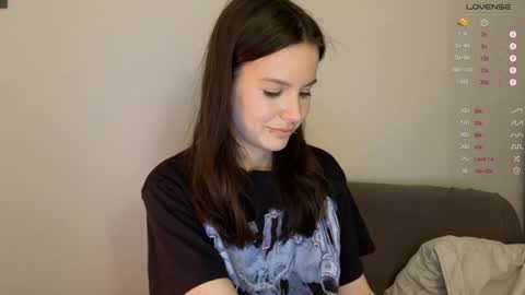 Snapshot of yourher0in chatting on 3, 1, 2025 Aida online show from 3, 1, 2025