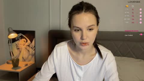 Snapshot of yourher0in chatting on 6, 1, 2025 Aida online show from 6, 1, 2025