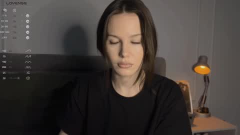 Snapshot of yourher0in chatting on 16, 2, 2025 Aida online show from 16, 2, 2025