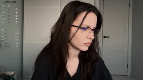 Snapshot of yourher0in chatting on 23, 2, 2025 Aida online show from 23, 2, 2025