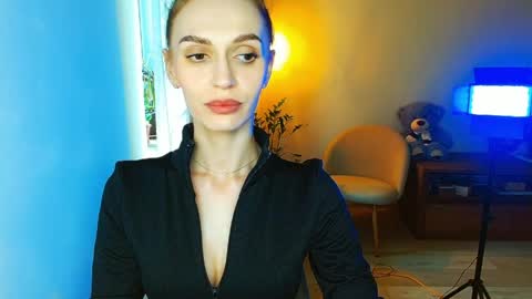 Snapshot of yourladysunshine chatting on 1, 4, 2026 Ksyusha online show from 1, 4, 2026