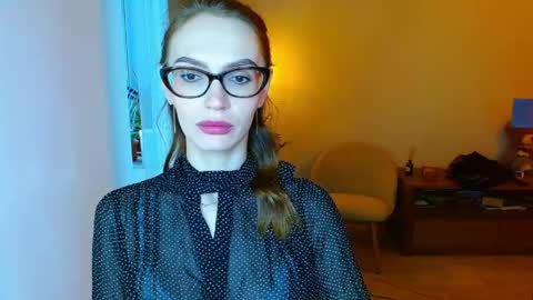Snapshot of yourladysunshine chatting on 11, 4, 2026 Ksyusha online show from 11, 4, 2026