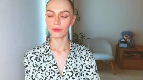 Snapshot of yourladysunshine chatting on 1, 5, 2026 Ksyusha online show from 1, 5, 2026