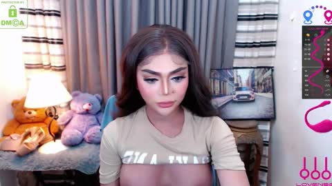 Snapshot of yourloveable chatting on 12, 11, 2025 CHARLOTTE online show from 12, 11, 2025