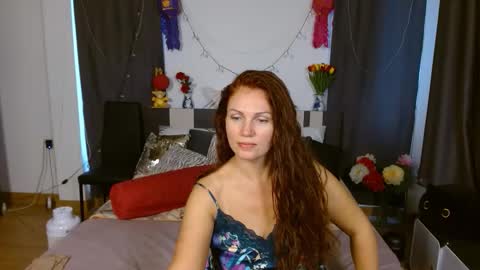 Snapshot of yourmysterycharm chatting on 19, 4, 2026 yourmysterycharm online show from 19, 4, 2026