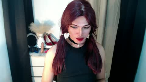 Snapshot of yournaughtykendal chatting on 30, 6, 2026 TIFFANY SUCKING QUEEN online show from 30, 6, 2026