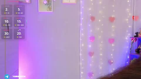 Isabella but you can call me Isa .-. online show from 11, 2, 2026