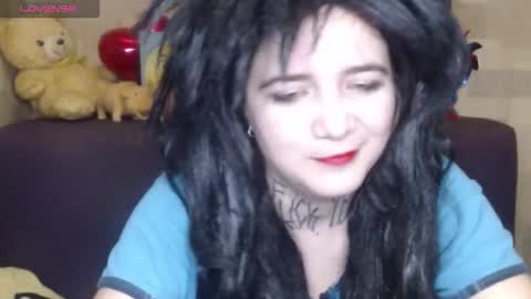 Snapshot of yours_good_mood chatting on 1, 11, 2025 Im - DANI .insta - hardblade1 online show from 1, 11, 2025