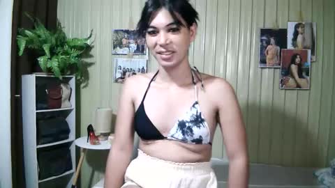 Snapshot of yoursubmissive_larah chatting on 18, 2, 2026 yoursubmissive_larah online show from 18, 2, 2026