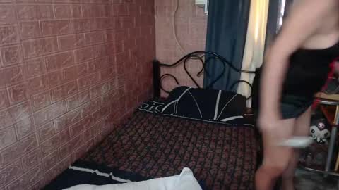 Snapshot of yoursweetangelxxx chatting on 3, 5, 2026 YourDreamgirl online show from 3, 5, 2026