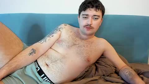 Snapshot of yourtotoro chatting on 24, 5, 2026 Mike online show from 24, 5, 2026