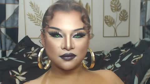 Snapshot of yourtrannyqueenxxx chatting on 20, 4, 2026 Anastacia Grey online show from 20, 4, 2026
