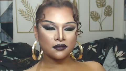 Snapshot of yourtrannyqueenxxx chatting on 22, 4, 2026 Anastacia Grey online show from 22, 4, 2026