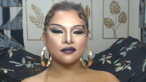 Snapshot of yourtrannyqueenxxx chatting on 9, 5, 2026 Anastacia Grey online show from 9, 5, 2026