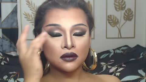 Snapshot of yourtrannyqueenxxx chatting on 18, 5, 2026 Anastacia Grey online show from 18, 5, 2026