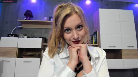 YourVenus00 -Follow my OF online show from 2, 12, 2024