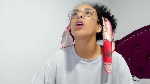 Snapshot of youwishtobeme chatting on 6, 3, 2025 elizabeth ju online show from 6, 3, 2025