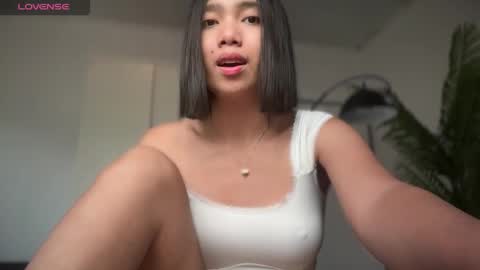 YowgineTheGreat online show from 31, 12, 2024