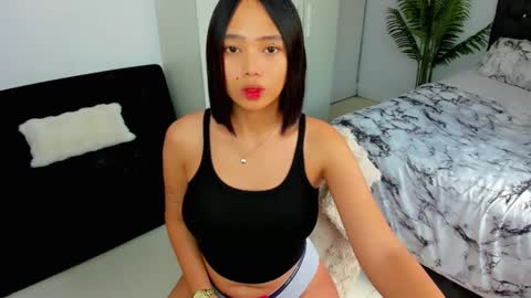 YowgineTheGreat online show from 25, 1, 2025