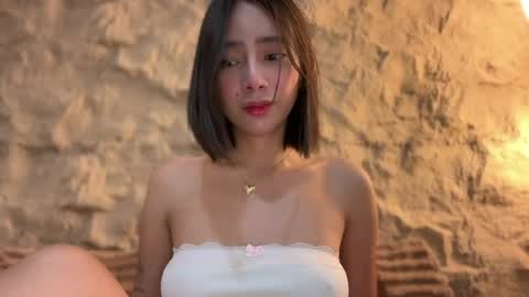 YowgineTheGreat online show from 6, 4, 2026