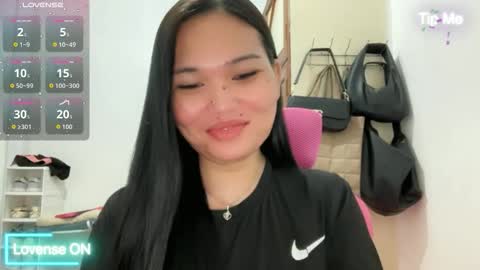 yrdrmgrl_jennie26 online show from 17, 3, 2026