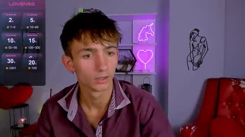 Snapshot of yudji_boy chatting on 8, 9, 2025 yudji_boy online show from 8, 9, 2025