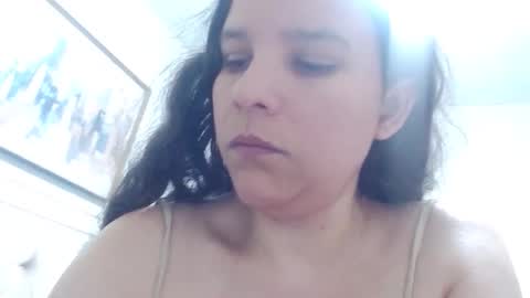 Snapshot of yuliana_25 chatting on 5, 4, 2026 yuliana_25 online show from 5, 4, 2026