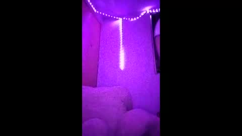 yulx_pops online show from 30, 5, 2026