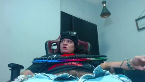 Snowflake online show from 12, 11, 2025