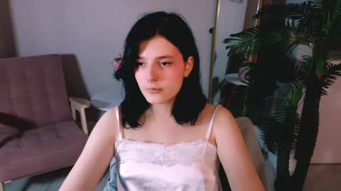 Yumi online show from 12, 4, 2026